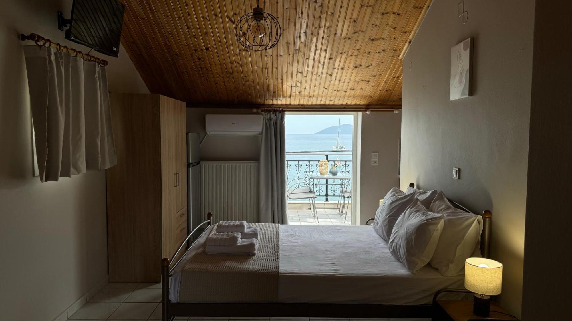 Sea Side Studios Agia Efimia Eksteriør billede