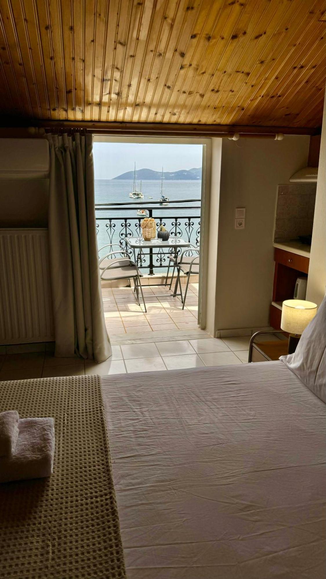 Sea Side Studios Agia Efimia Eksteriør billede
